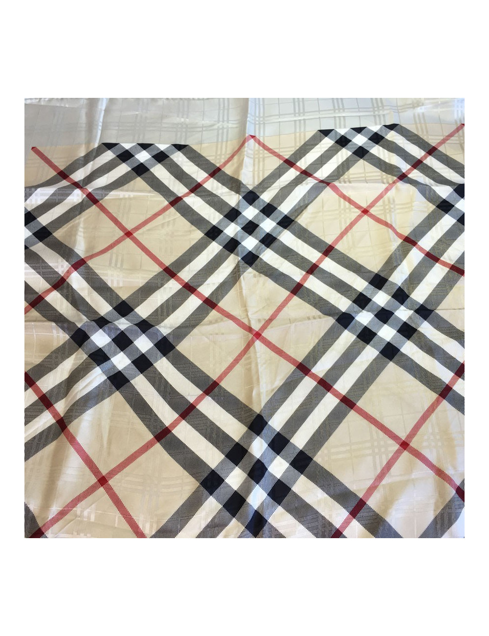 Foulard BURBERRY en soie taupe