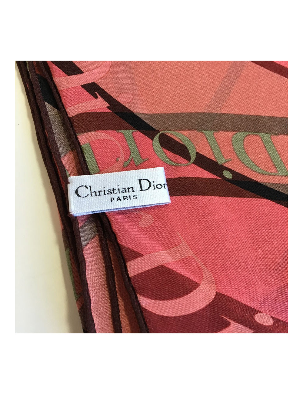 Foulard CHRISTIAN DIOR en soie rose