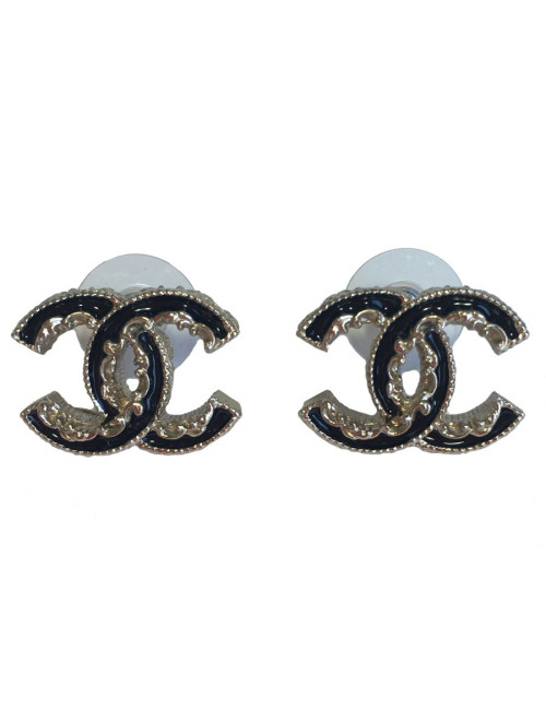 Clous d'oreilles CHANEL CC émail noir et métal or pâle