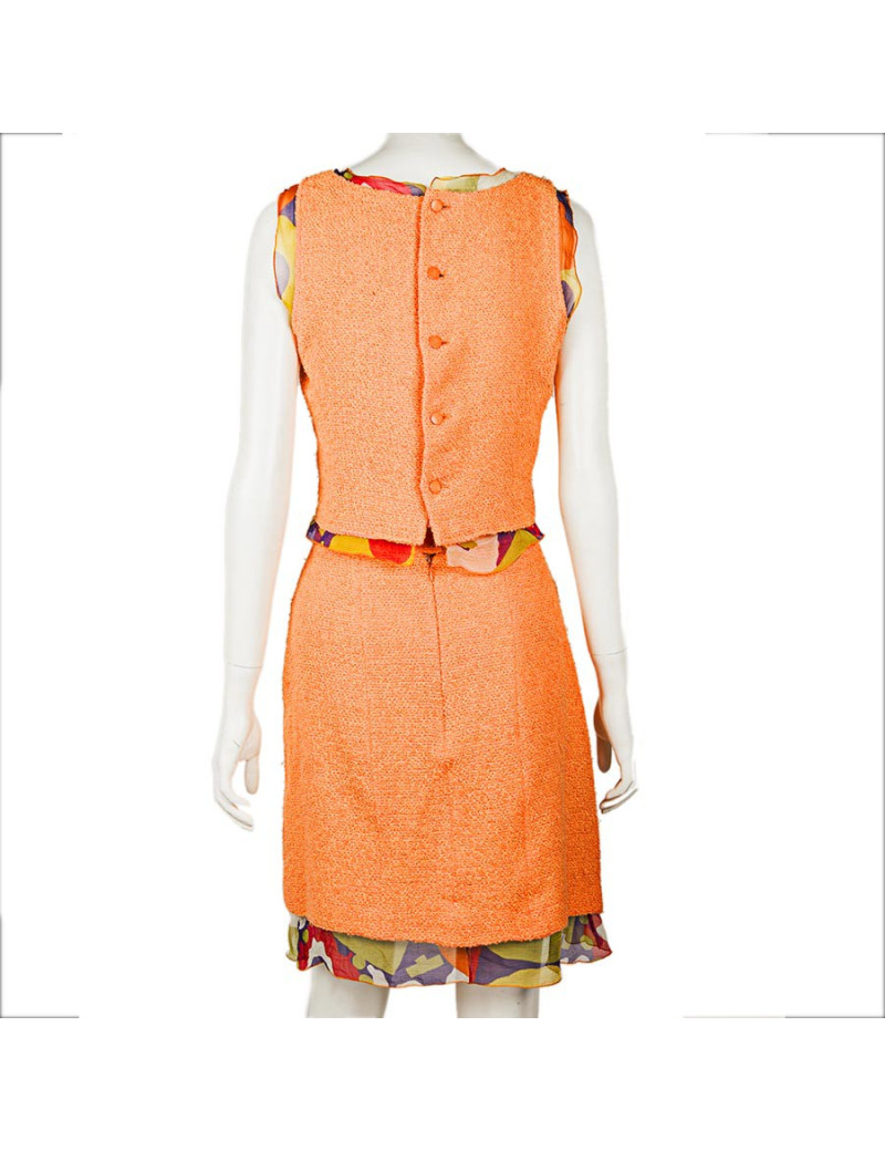 All CHANEL T 34 en top and skirt coral