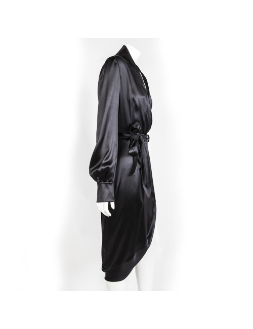 Robe YVES SAINT LAURENT T 38 FR en soie noire