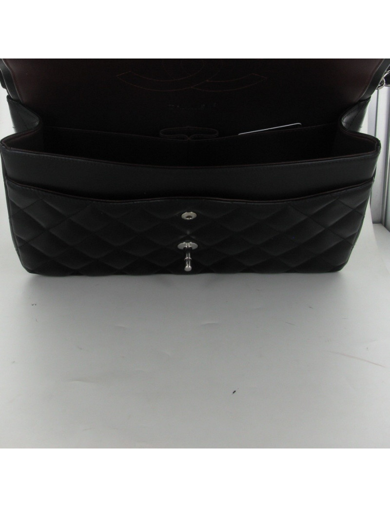 Jumbo cuir noir CHANEL