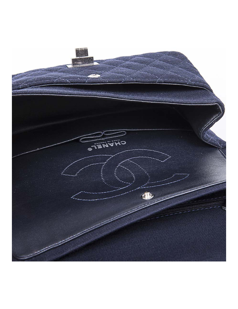 Timeless CHANEL blue jersey purse