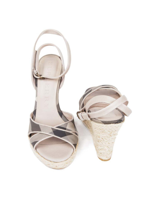 Sandales BURBERRY compensées t 38