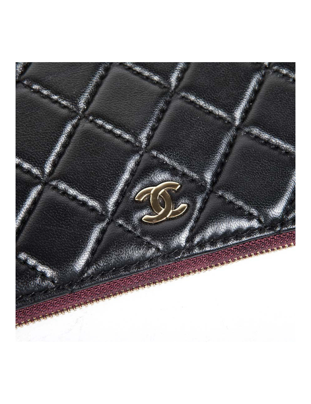 Pochette matelassée CHANEL noire
