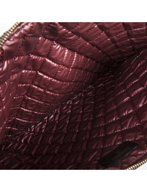 Pochette matelassée CHANEL noire