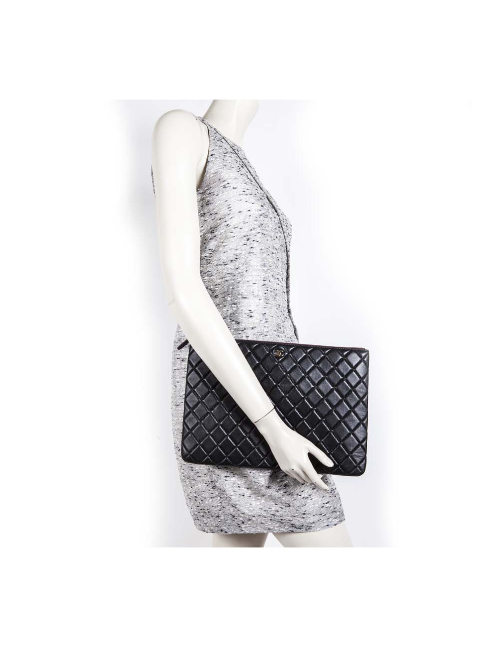 CHANEL black quilted pouch