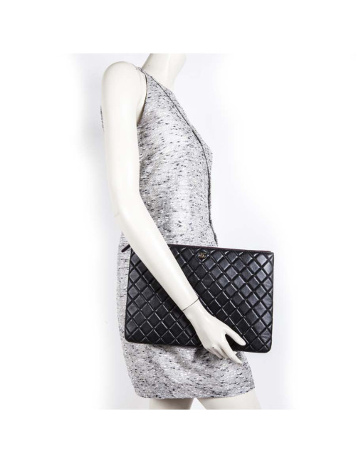 CHANEL black quilted pouch