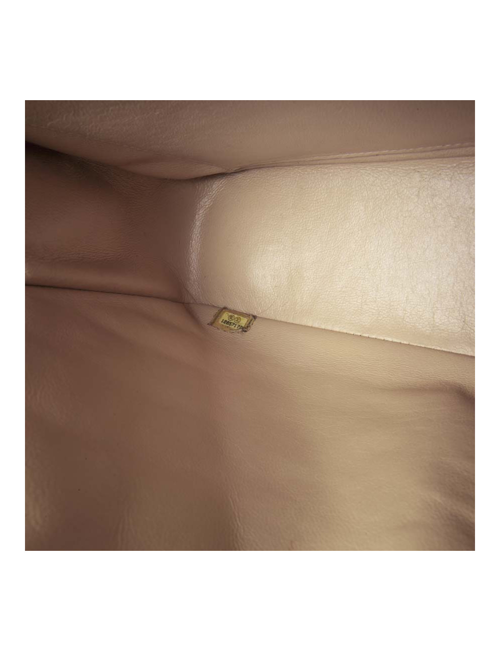 Sac Jumbo CHANEL en cuir caviar gold  doré