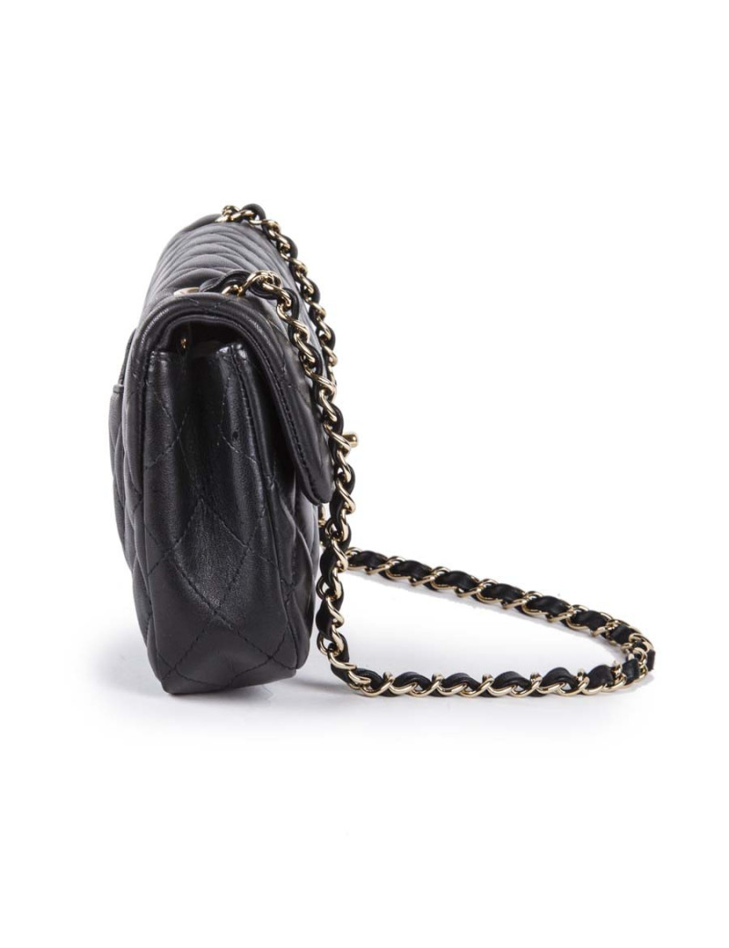 Sac CHANEL baguette cuir noir matelassé