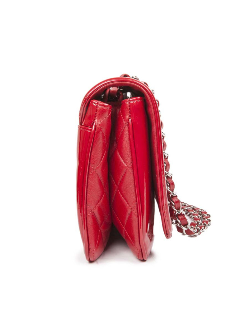 Sac CHANEL matelassé cuir et vernis rouge