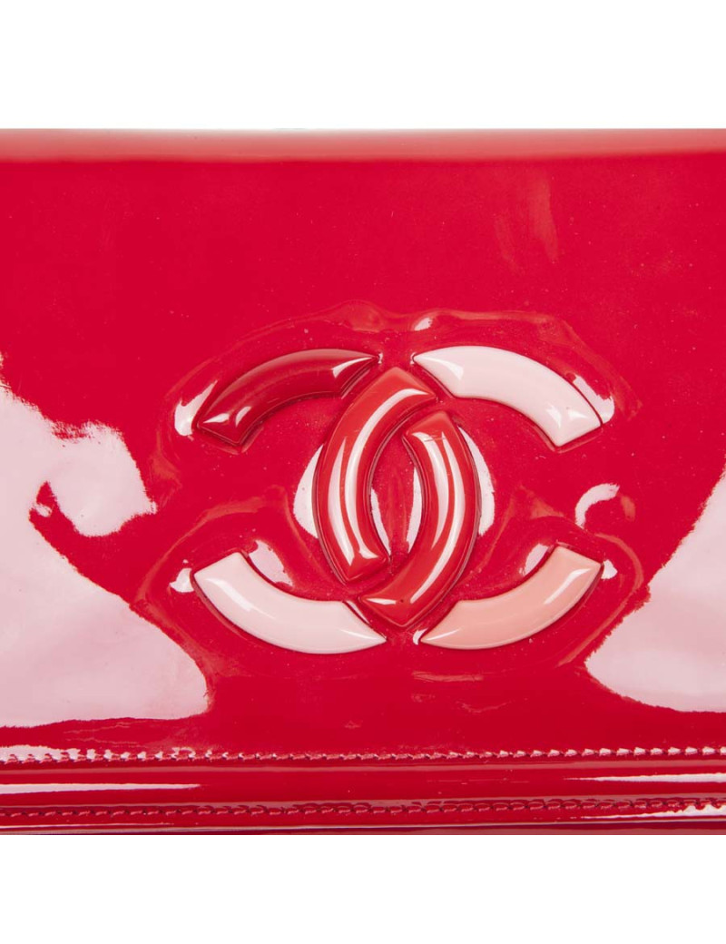 Sac CHANEL matelassé cuir et vernis rouge