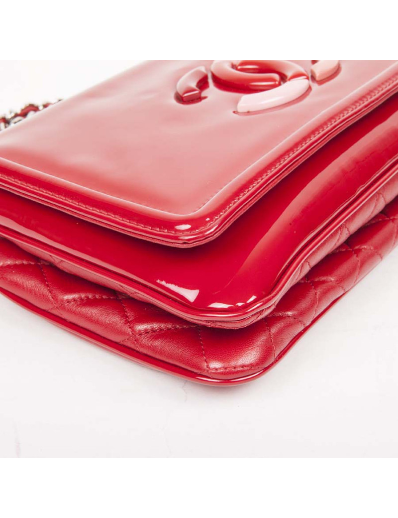 Sac CHANEL matelassé cuir et vernis rouge