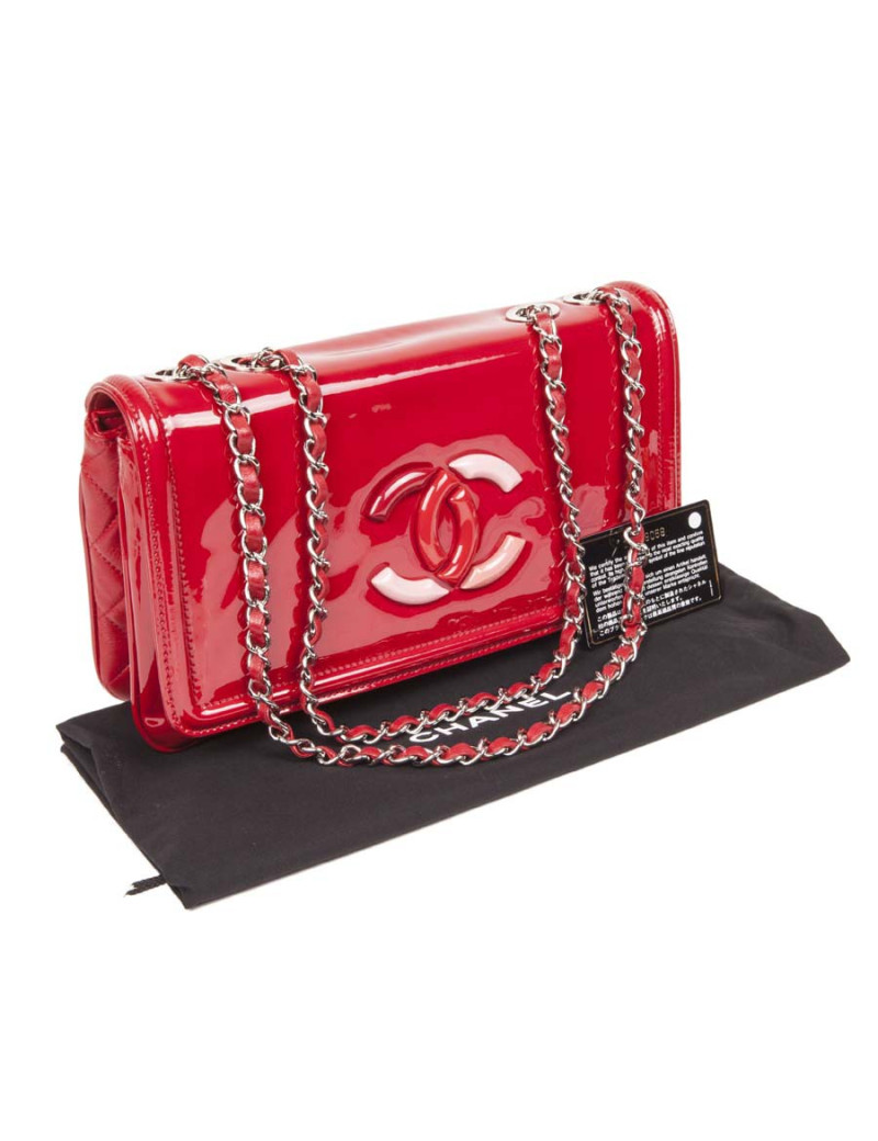 Sac CHANEL matelassé cuir et vernis rouge