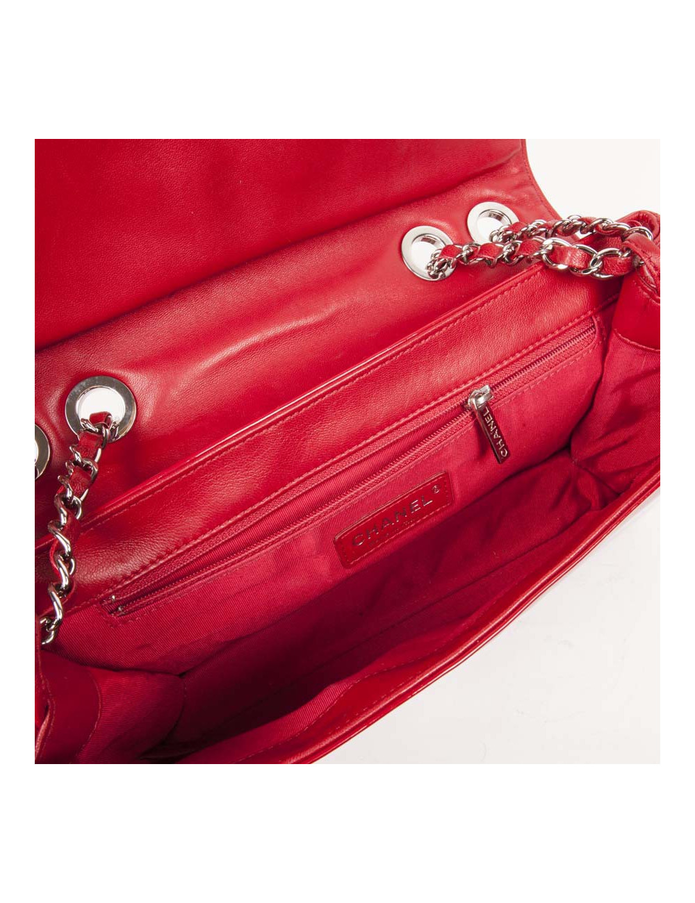 Sac CHANEL matelassé cuir et vernis rouge