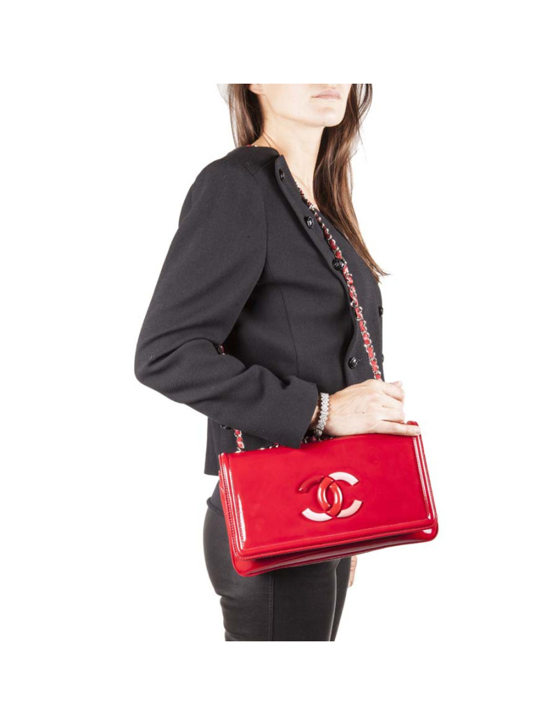 Sac CHANEL matelassé cuir et vernis rouge