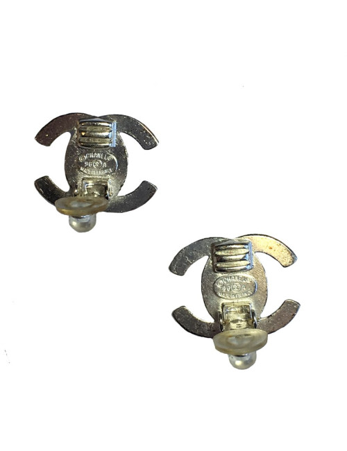 Boucles d'oreille clips CHANEL CC en métal argenté et brillants