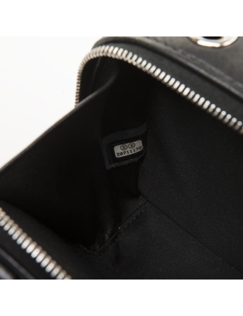 Mini sac CHANEL cuir matelassé noir 