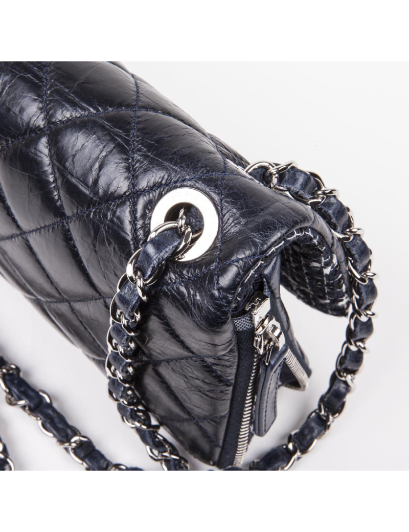 CHANEL flap bag in navy blue bi-material leather and tweed