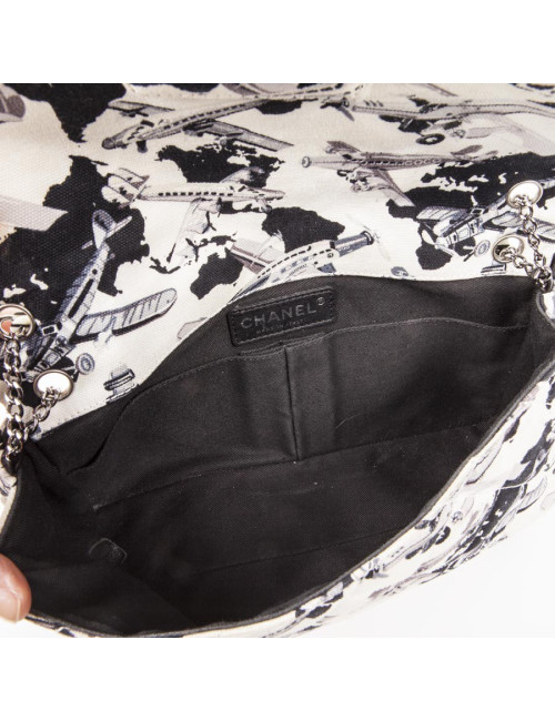 Chanel Timeless flap bag in white and black canvas