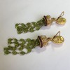 Boucles d'oreille clips GOOSSENS pendantes en métal doré et pierres fantaisies de couleur