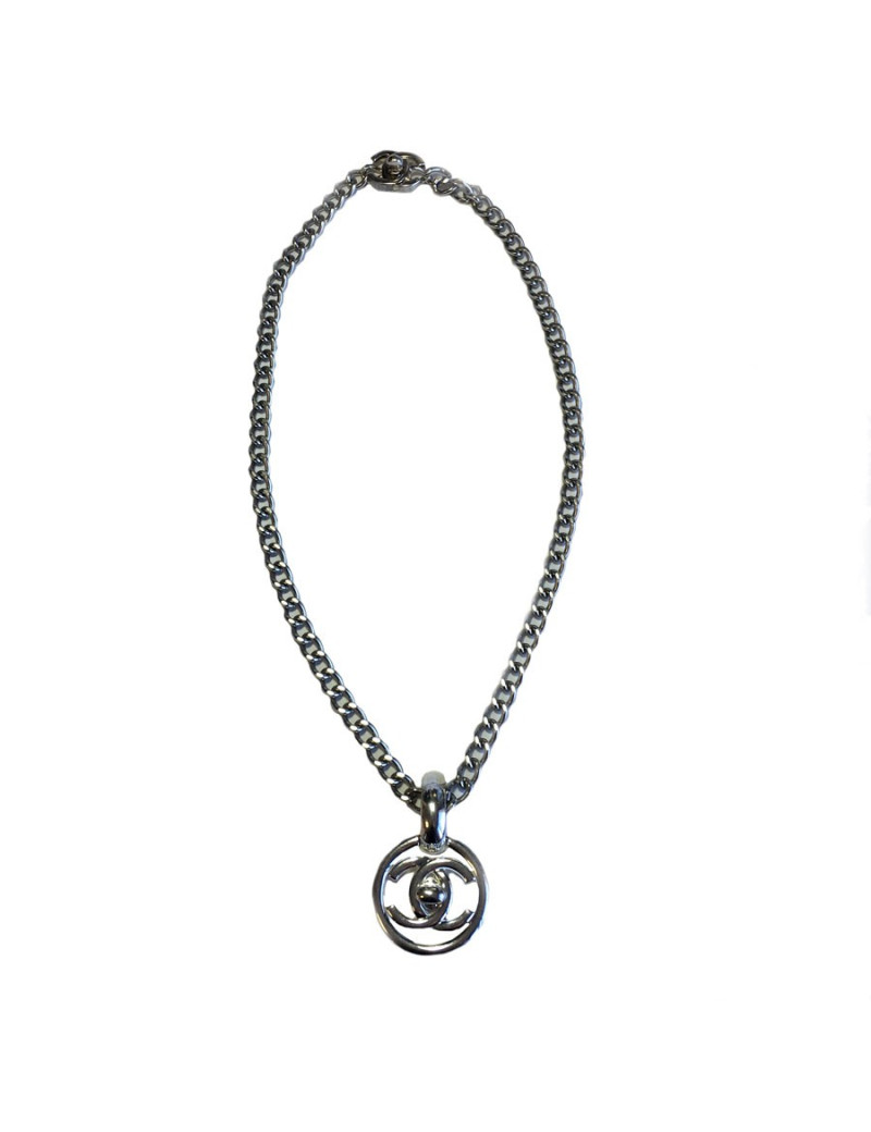 Collier CHANEL en métal argenté