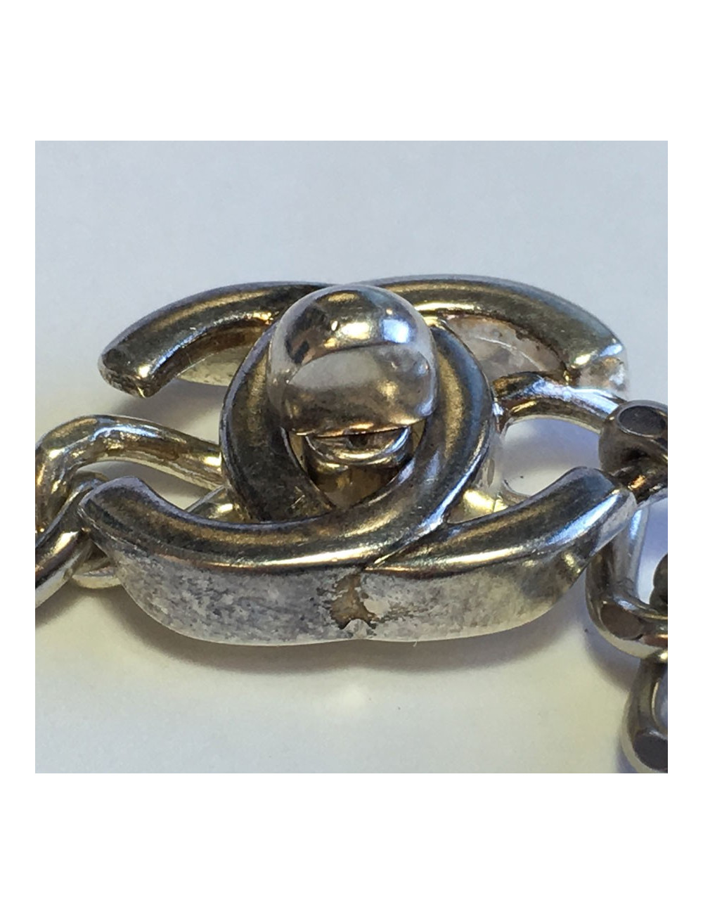 Collier CHANEL en métal argenté