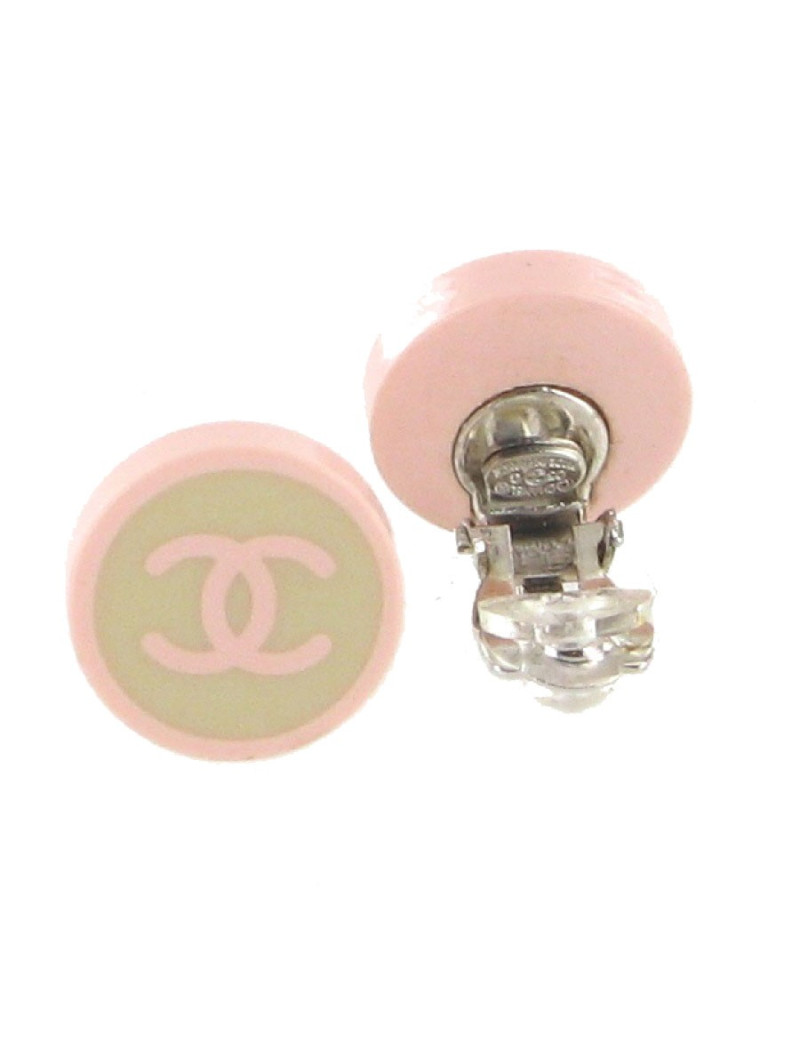 CHANEL ear in pink and beige resin clips