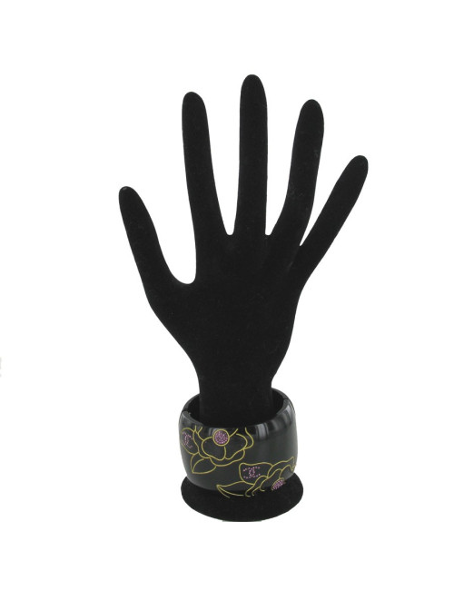 CHANEL cuff bracelet in black resin with engraved floral patterns