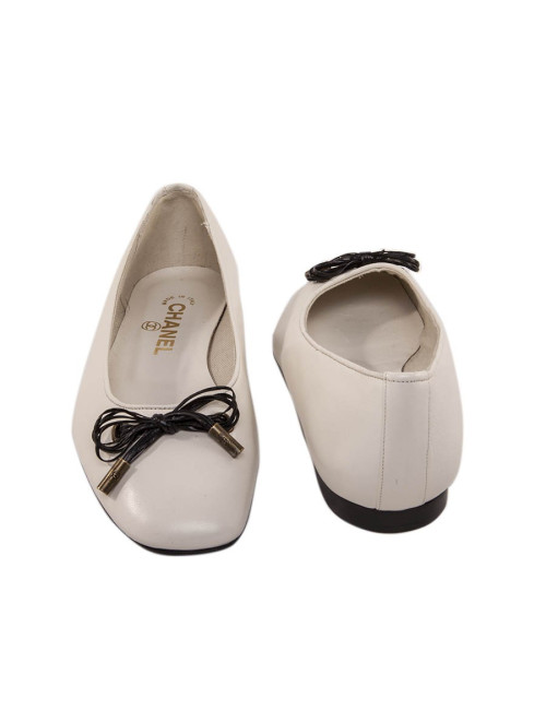 Ballerines CHANEL T 37 cuir blanc