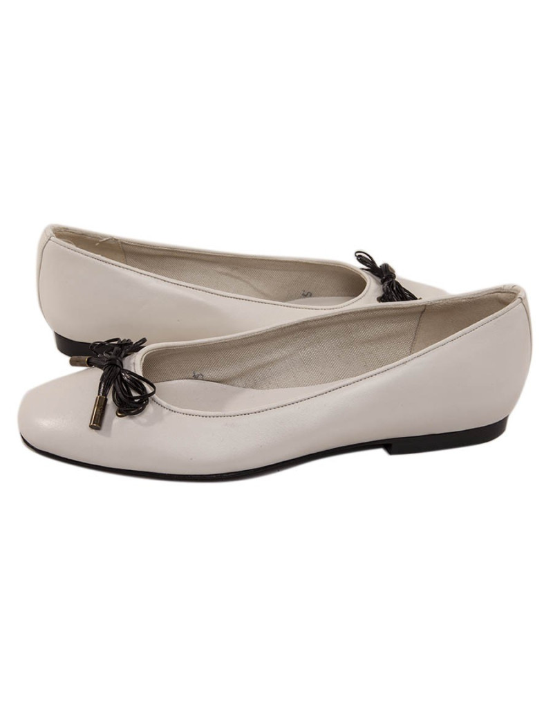 CHANEL T 37 EN White Leather ballerinas