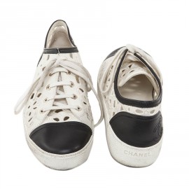 Sneakers CHANEL T 39.5 bicolores 