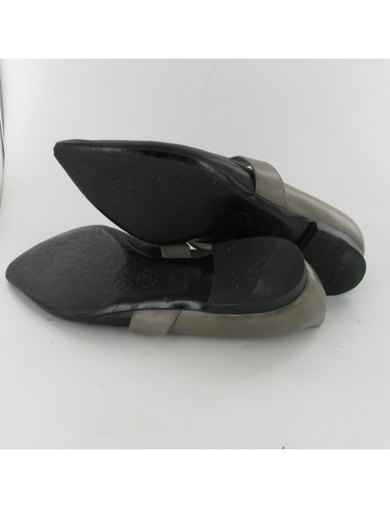 Ballerines bicolores T38 CHANEL