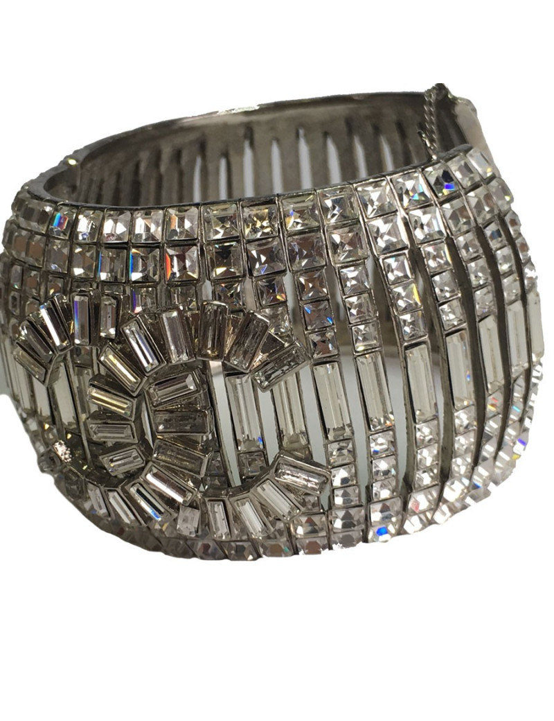 Manchette CHANEL Couture sertie de strass