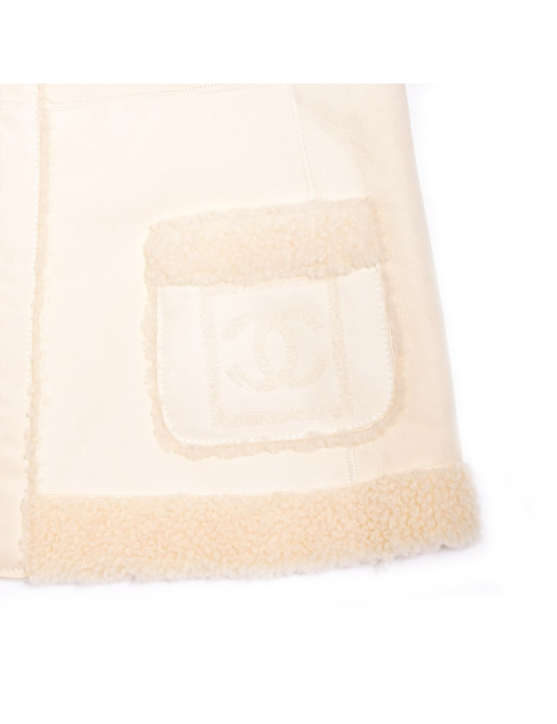 Gilet CHANEL T 40 peau retournée