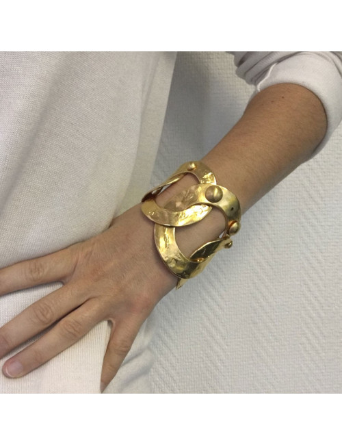 xxx Bracelet LOUIS VUITTON anneaux en métal plaqué or martelé