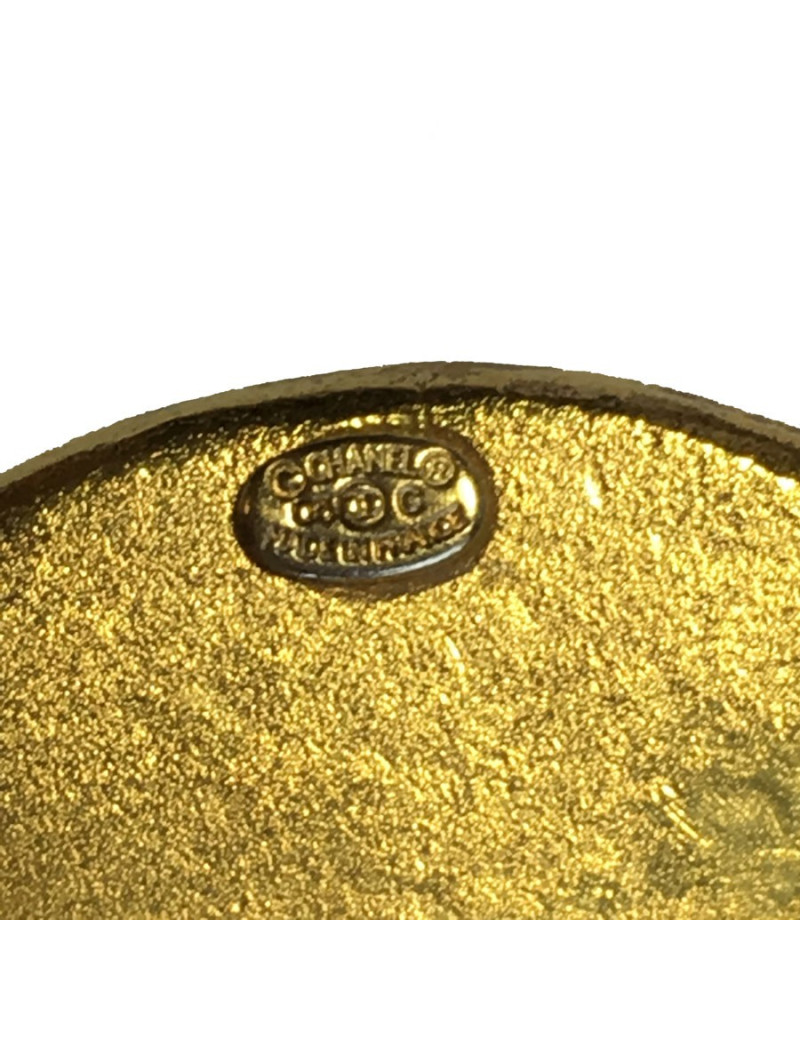 CHANEL round brooch in gilded metal and jade color semi precious stone