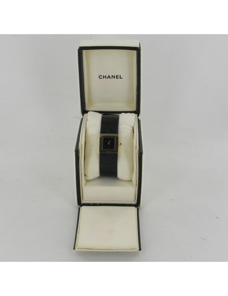 Montre "La Matelassée" CHANEL