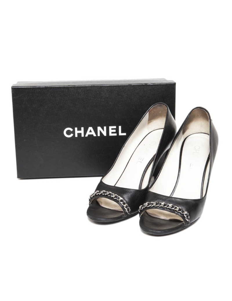 CHANEL shoes T 39.5 black leather and silver chain