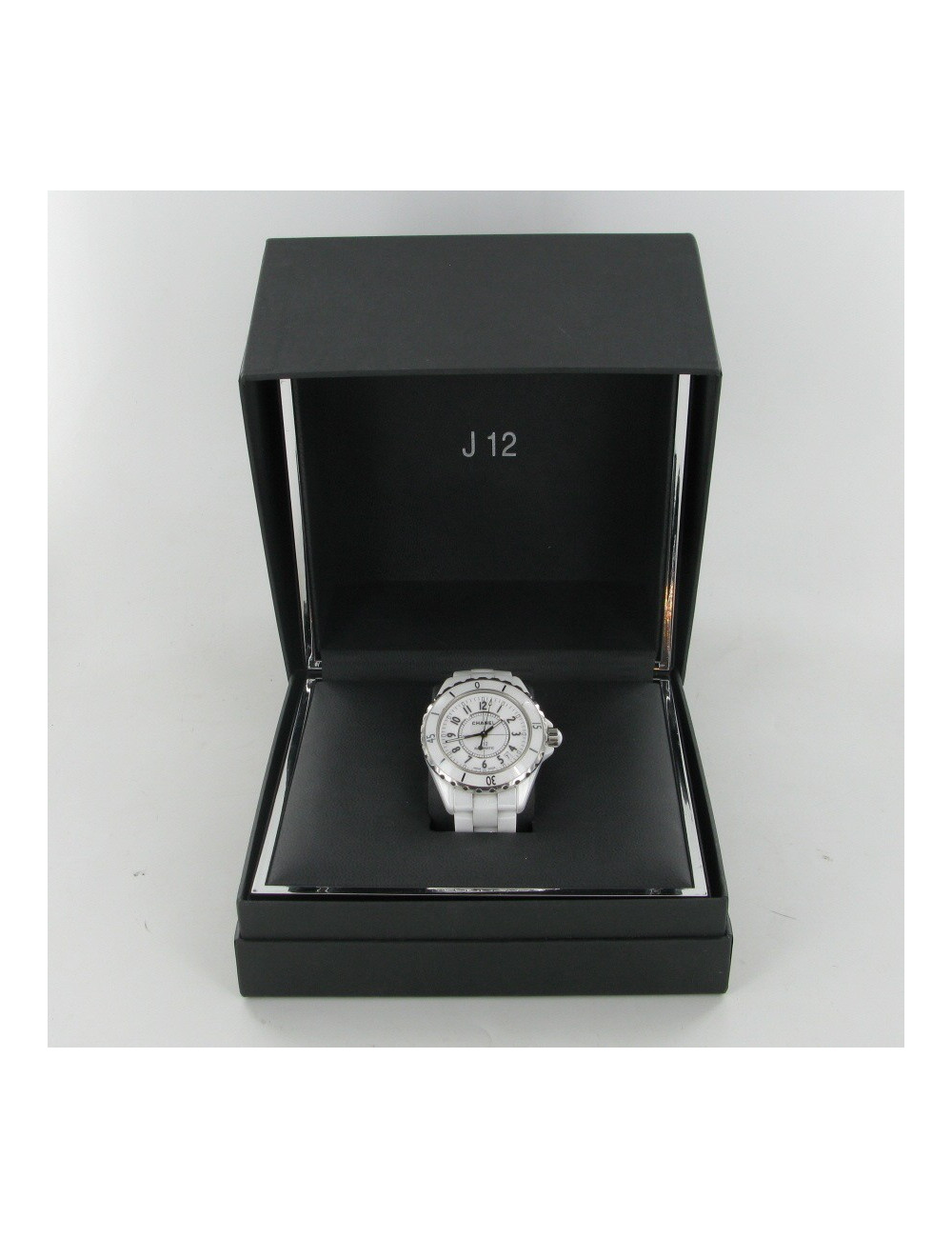 Montre J12 blanche CHANEL