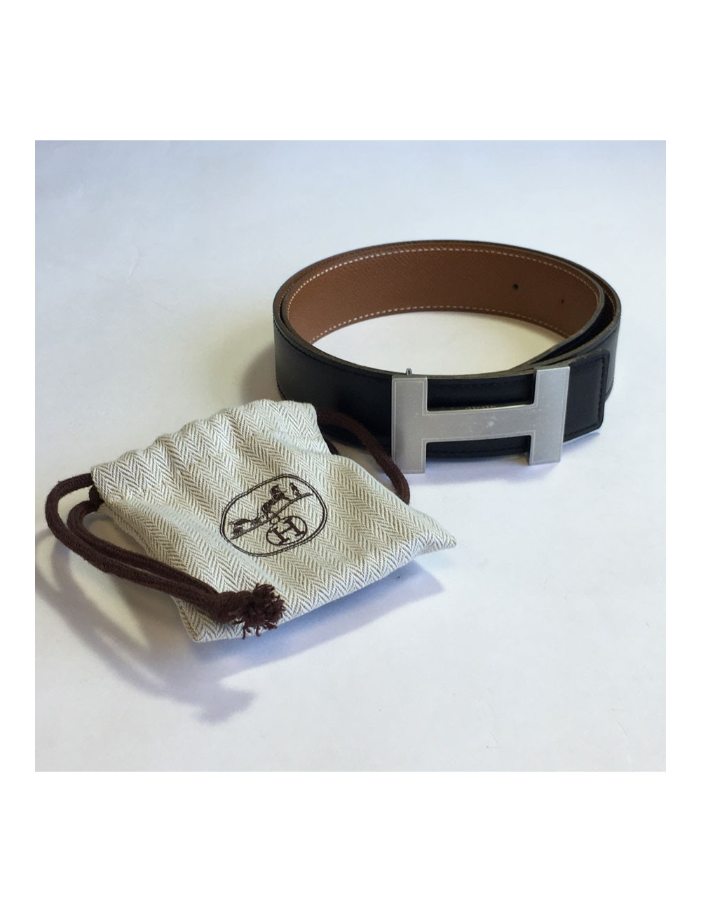 Ceinture H HERMES réversible en cuir box noir et cuir courchevel gold