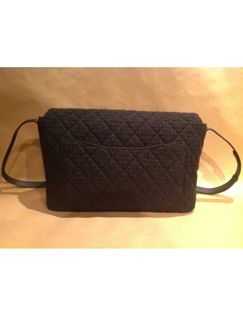 Besace 2.55 en tweed noir CHANEL