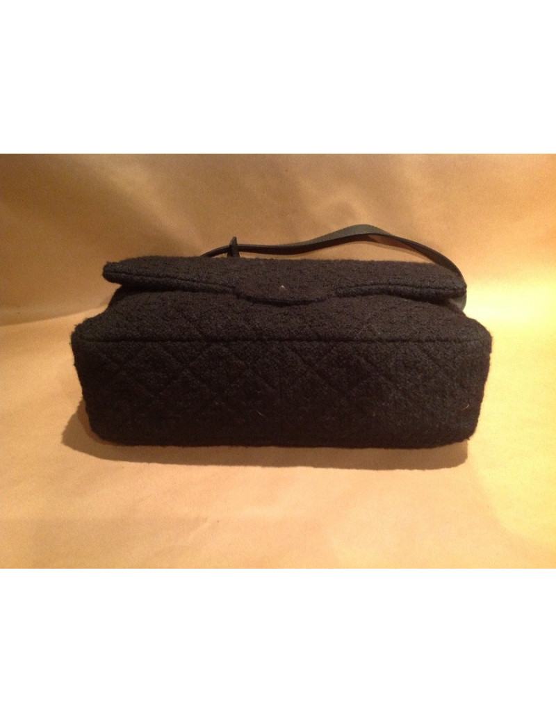 Besace 2.55 en tweed noir CHANEL