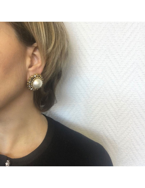  CHANEL Vintage clip-on earrings in gilt metal, molten glass and rhinestones