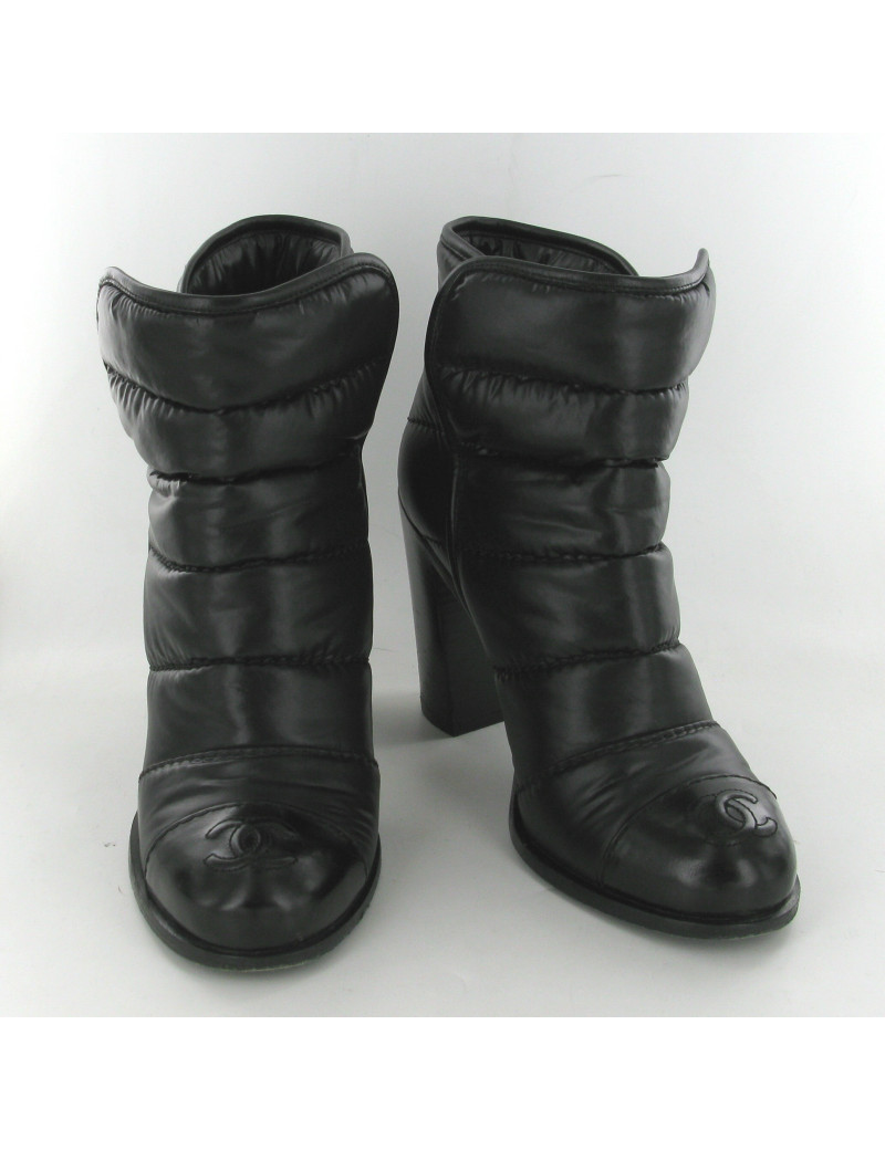 Boots tissu matelassé et cuir noir T36.5 CHANEL