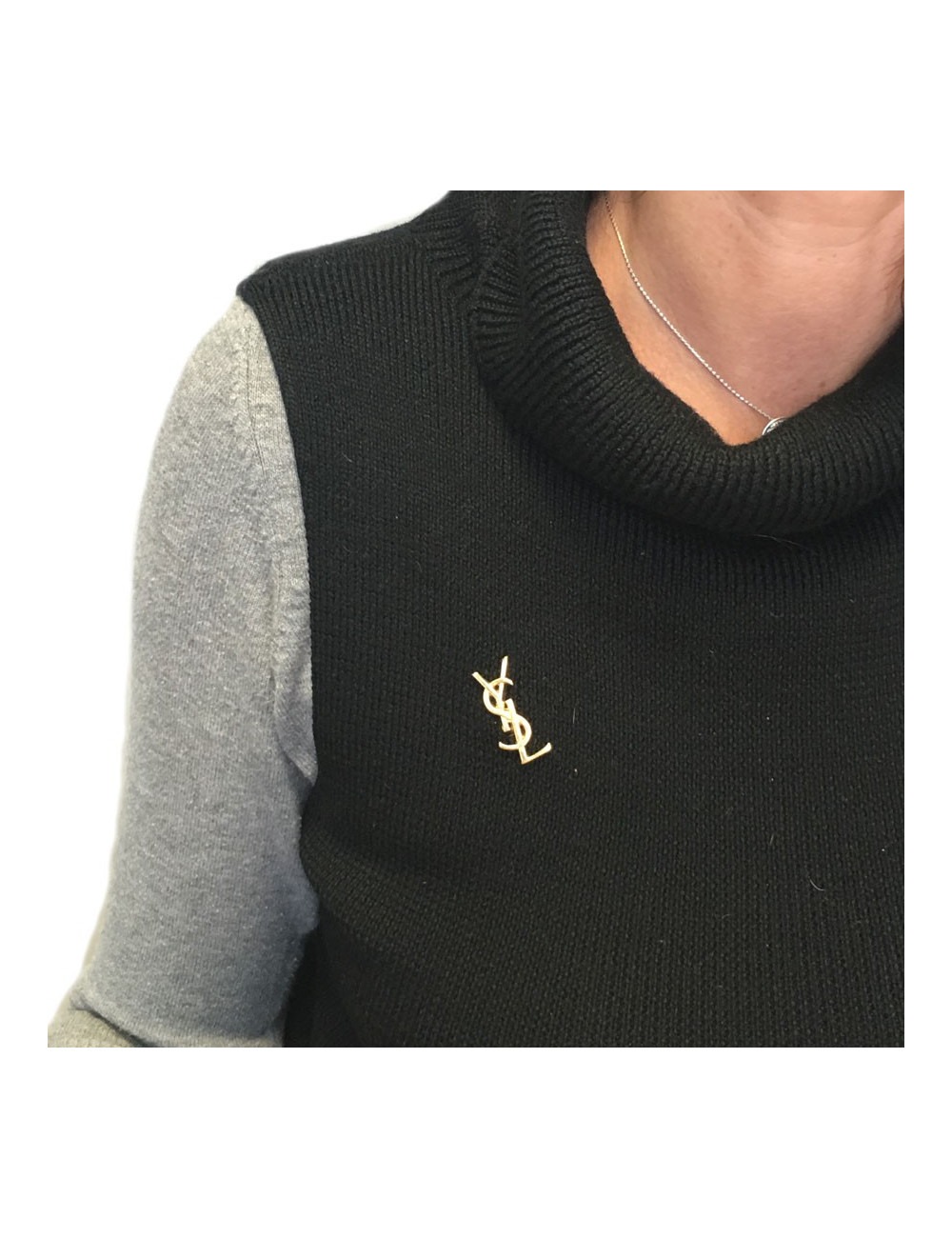 Pin s YSL  SAINT LAURENT doré