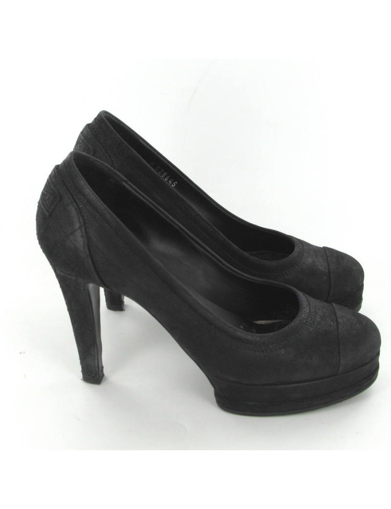 Escarpins cuir noir mâte T37 CHANEL