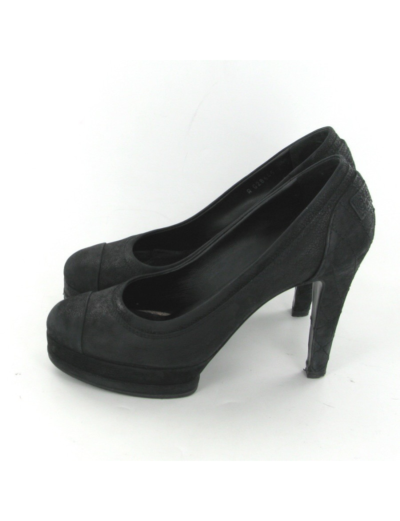 Escarpins cuir noir mâte T37 CHANEL