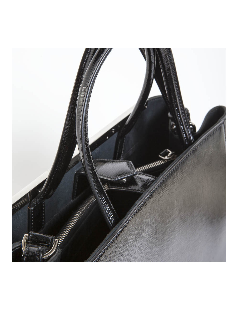 Sac FENDI cuir verni noir