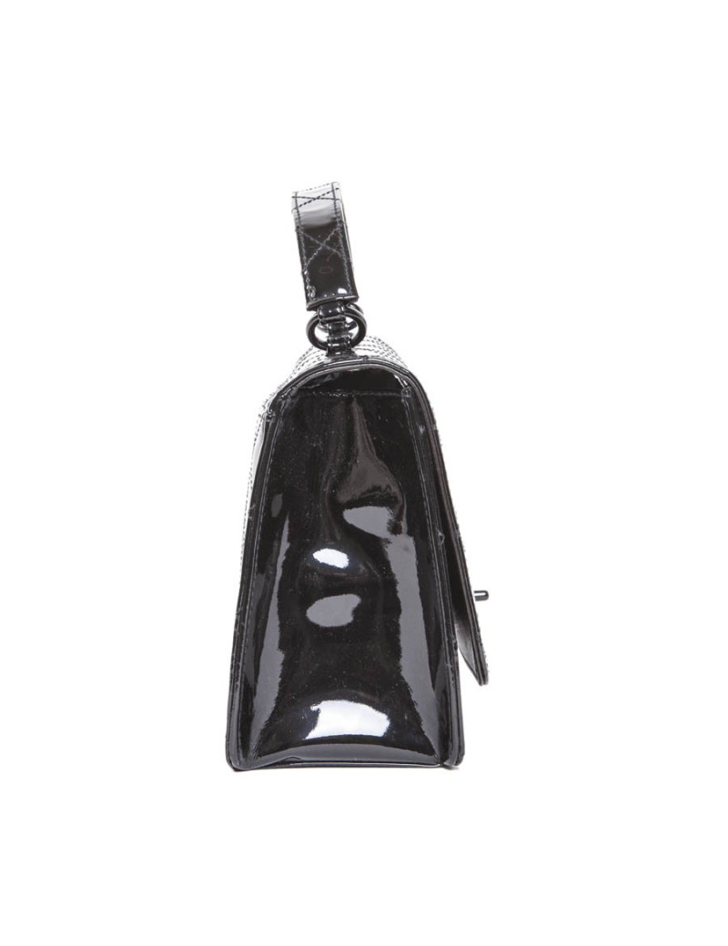 Sac CHANEL cuir verni noir vintage